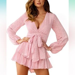 Women’s v-neck romper size L